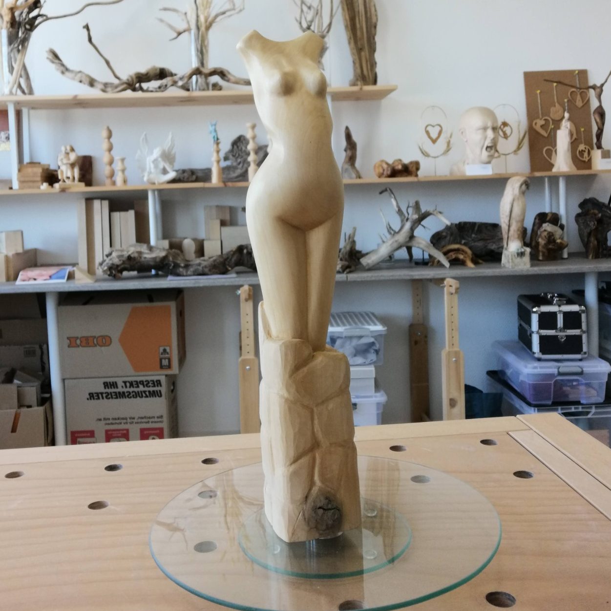 Relief Pferd Lindenholz